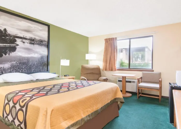Super 8 By Wyndham